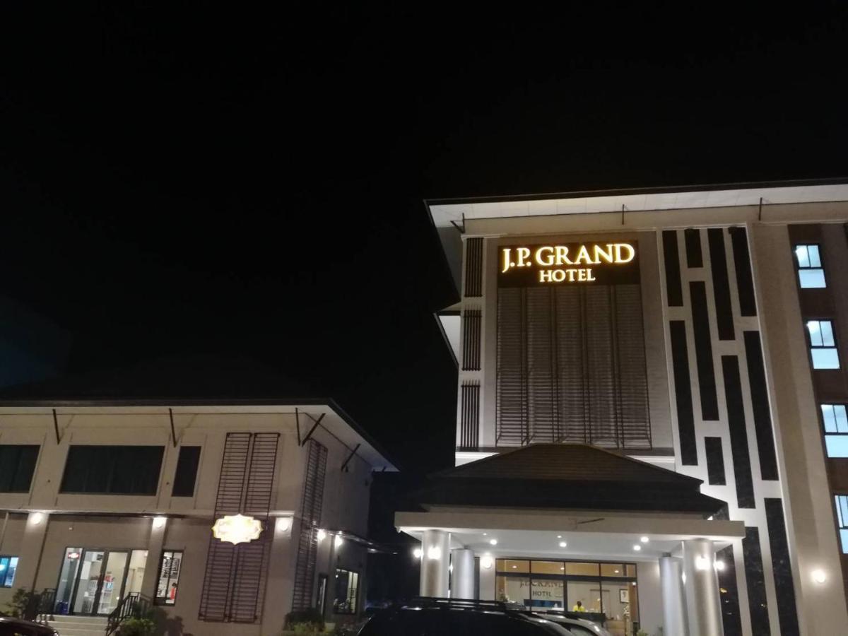 J.P.Grand Hotel Trat Exterior foto