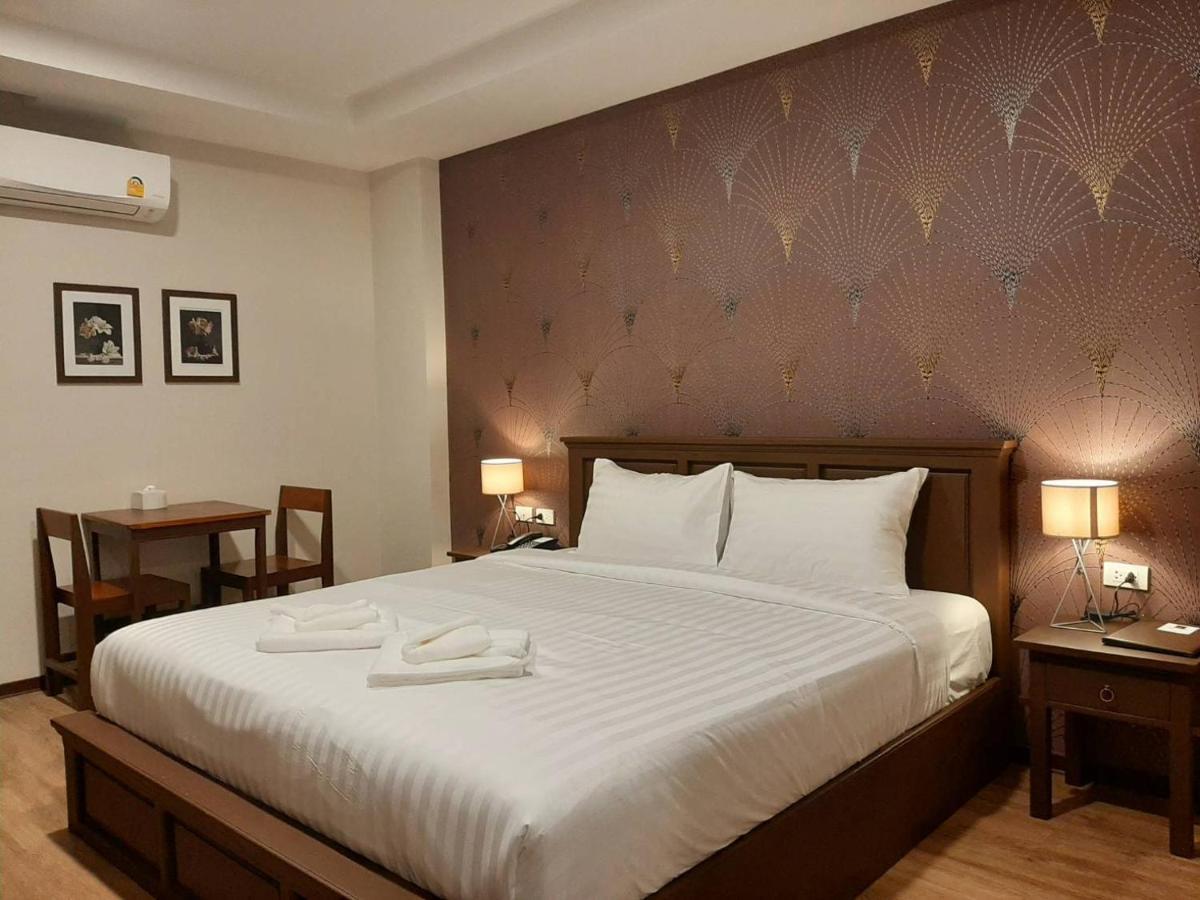 J.P.Grand Hotel Trat Exterior foto